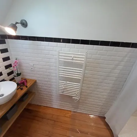Casa vacanze Maison De Avec Jardin Adé