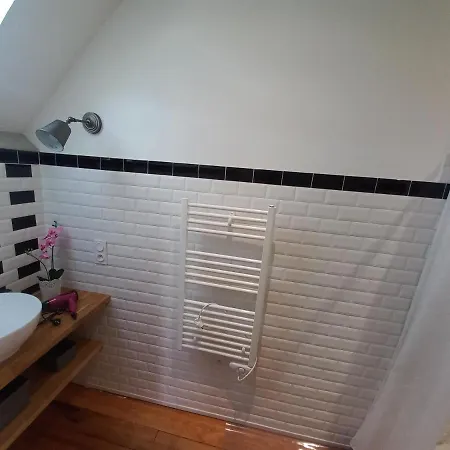 Casa vacanze Maison De Avec Jardin Adé